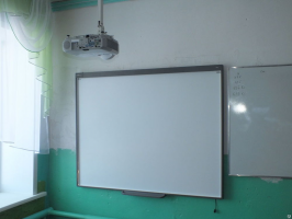 ИНТЕРАКТИВНЫЙ КОМПЛ SMART BOARD SBM680 С ПРОЕКТОРОМ MX505 + МОНТАЖНЫЙ КОМПЛ